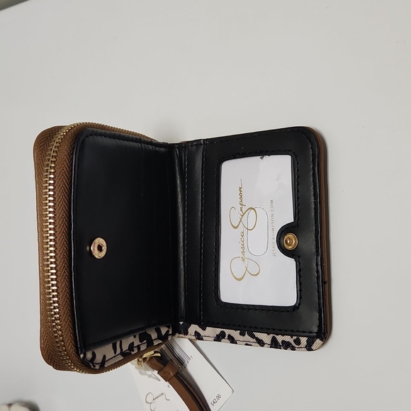 Jessica Simpson wallet - Picture 4 of 5